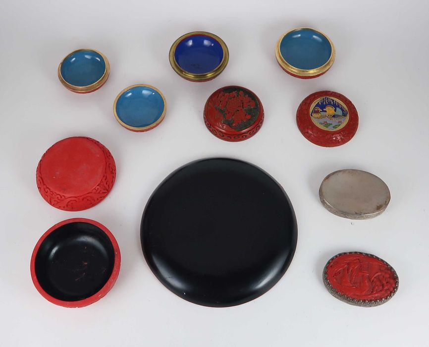 Caixas e pratos laca cinnabar - China, CADA