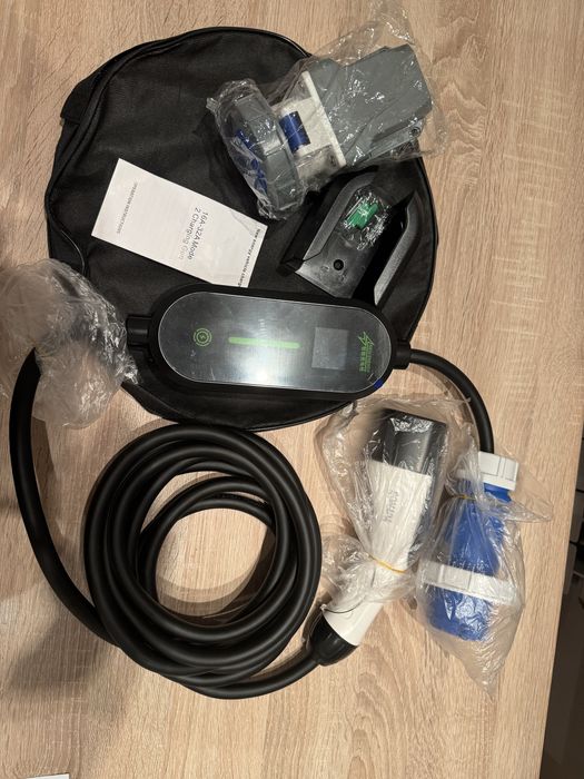 Зарядний пристрій для китайських авто