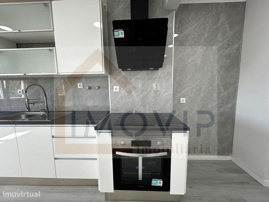 Apartamento T2 Remodelado em Setúbal