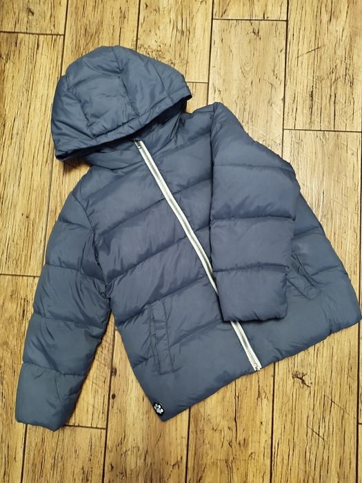 Пуховик зимовий Benetton на 6-7 років