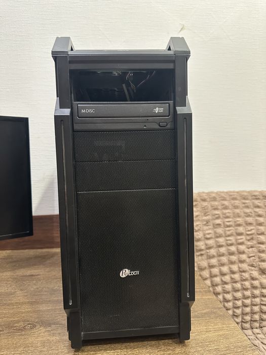 Компьютер настільний в комплекті