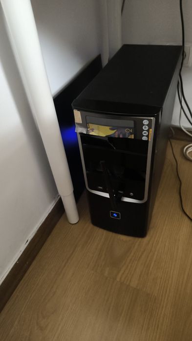 PC Desktop i7 + Gráfica 4GB + Fonte Corsair 850W + Monitor Samsung 19" e Periféricos