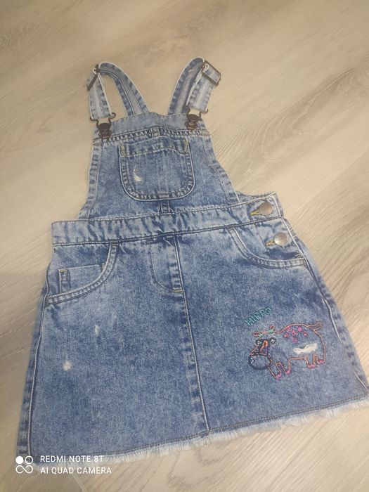 Продам дитячий сарафанчик Next