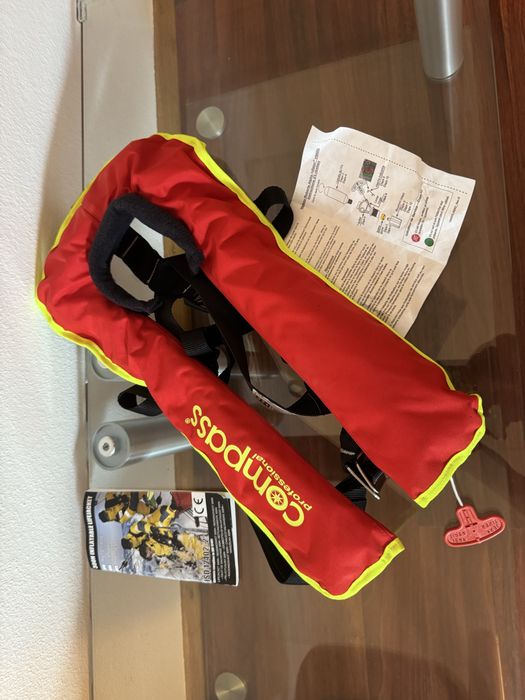 Рятувальний жилет Compass Professional Soft 300N спасательный жилет