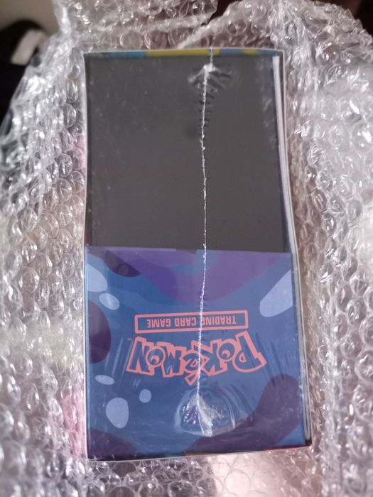 Pokémon Chaos Rising ETB