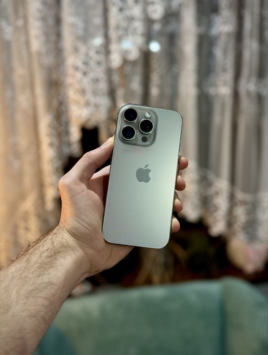 iPhone 16 Pro | 256 GB | 100% kondycji | srebrny | ładowarka + etui