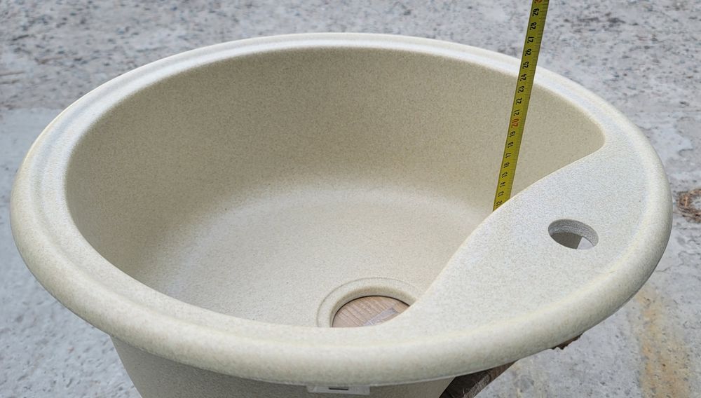 Мийка з штучного камню