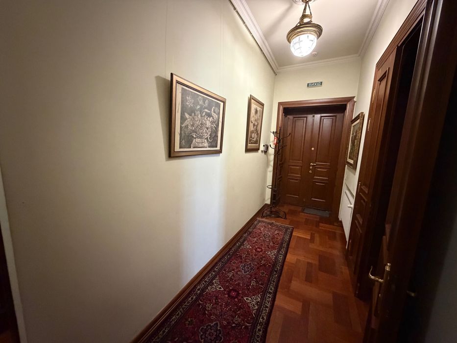 Оренда елегантної 3-кімнатної квартири в історичному центрі Львова