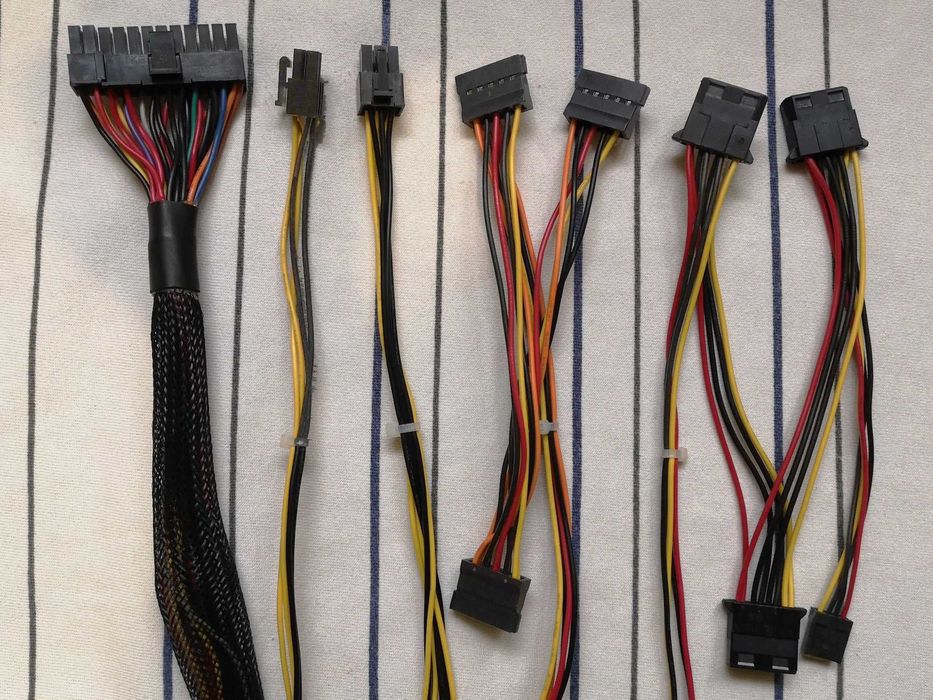 Блок живлення - Real Power 420 Watt