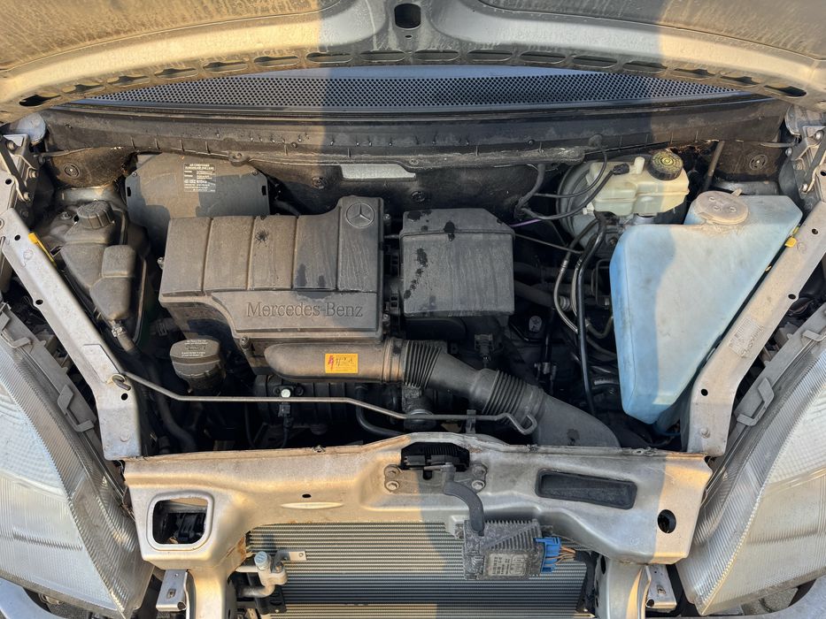 Mercedes Vaneo 1.9 benzyna 7os uszkodzona skrzynia