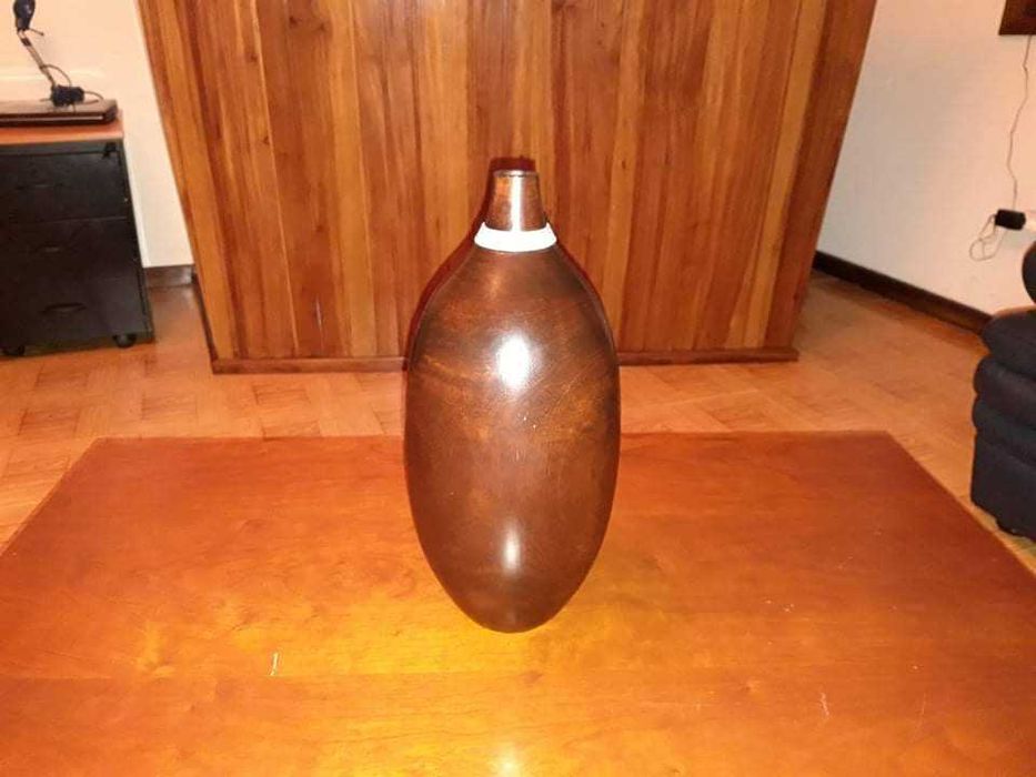 Jarro decorativo de barro