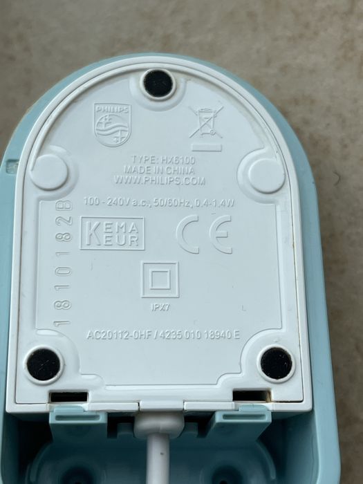 Philips szczoteczka Sonicare HX6710 uszkodzona i ładowarka HX6100