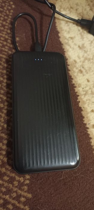 Павербанк на 10000 мАч