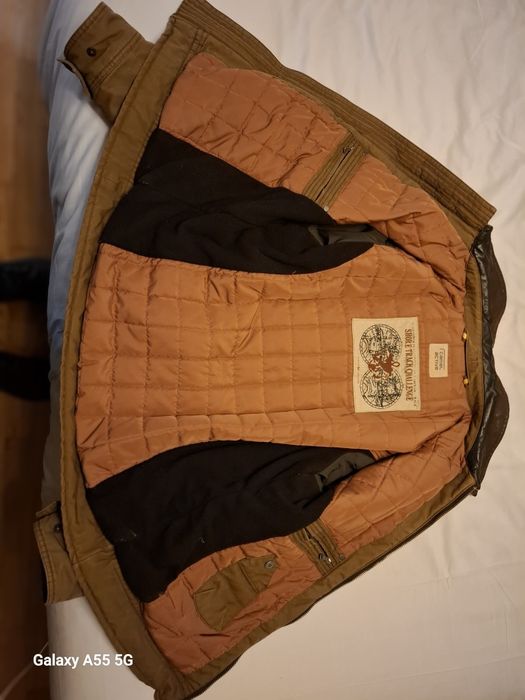 Vendo blusão Camel Active