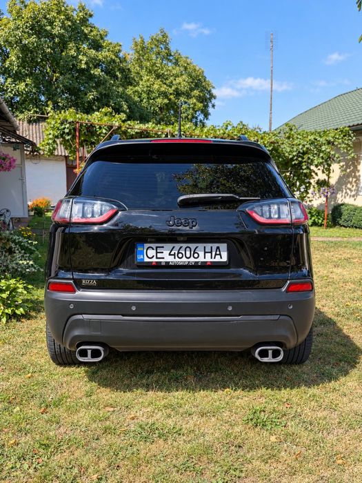 Jeep Cherokee 16500$