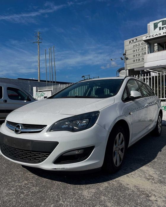 Opel Astra J 2015 para peças!