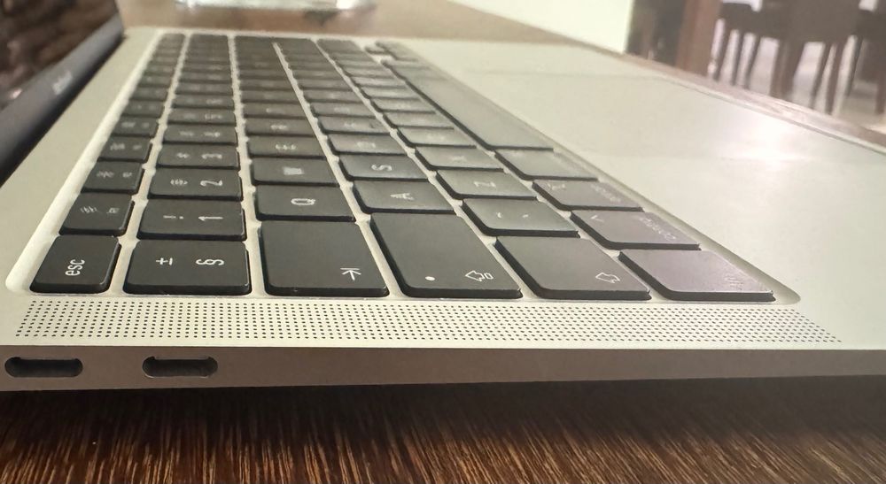 MacBook Air 2020 (A2179), i7, 512GB, 8GB RAM Warszawa Ochota • OLX.pl