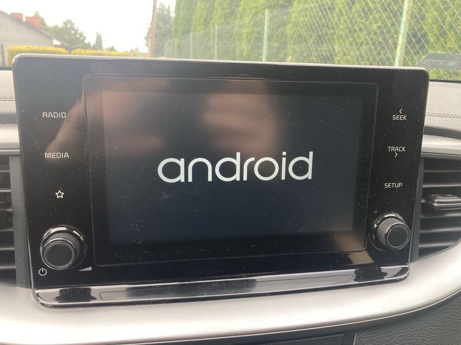 Play 2 video pro netflix youtube w samochodzie