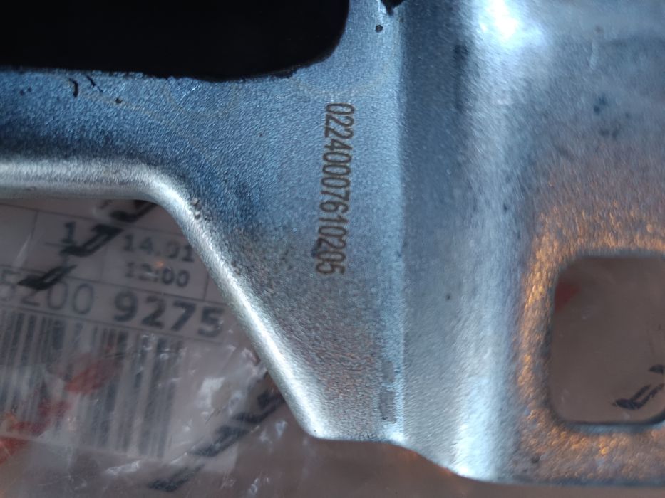 Продам нову подушку мотора ford focus 2 2009 року