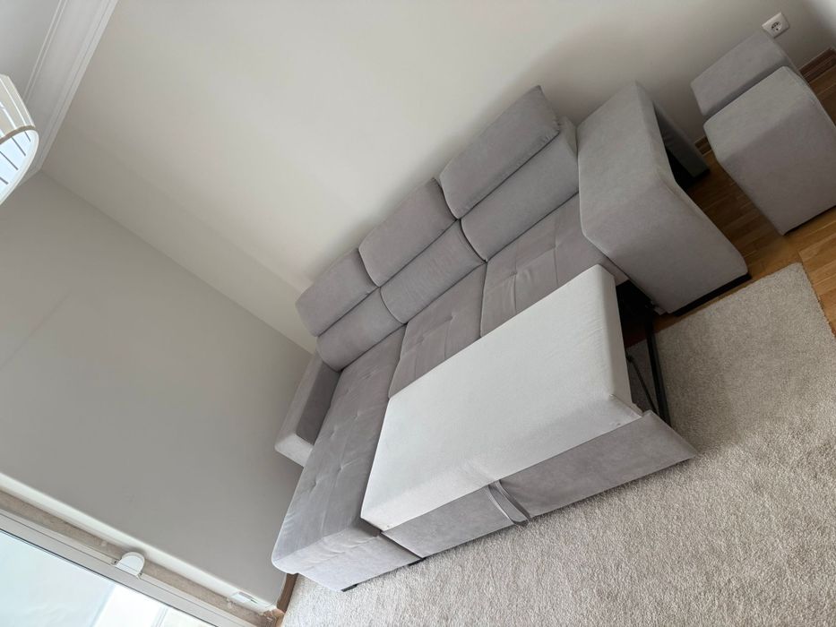 Sofá chaise cinza retrátil