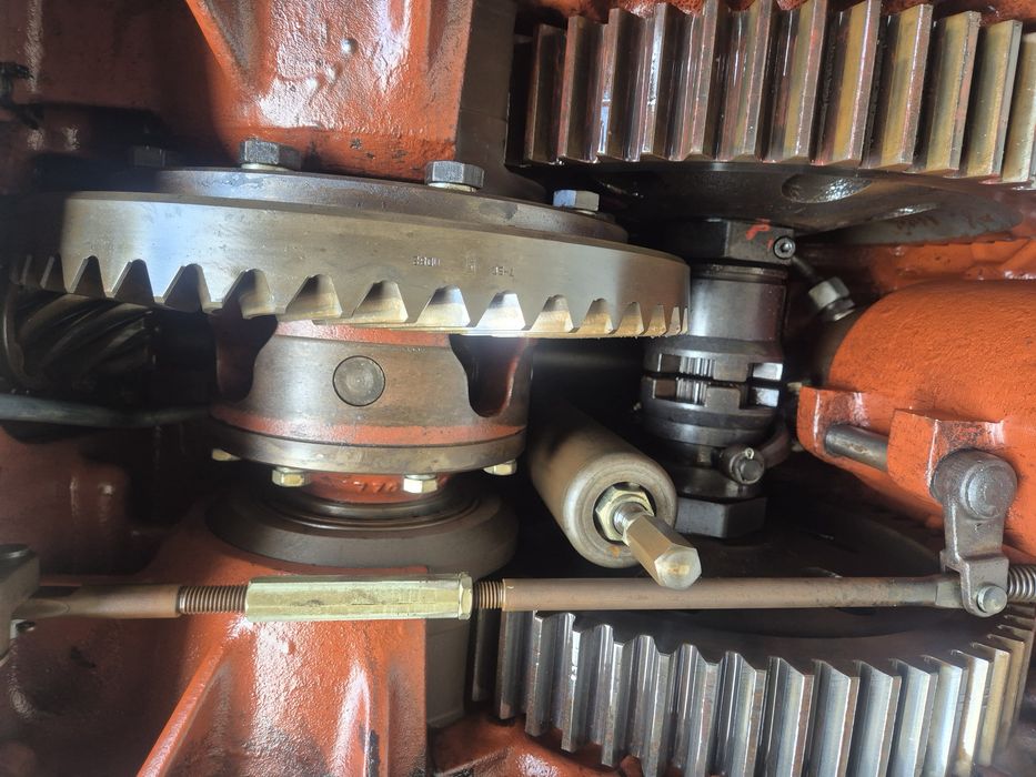 Atak koło wałek atakujący koło talerzowe  7×50 Renault 85.34×95.34×80.14