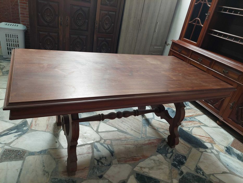 Vendo Mesa de Jantar em Madeira