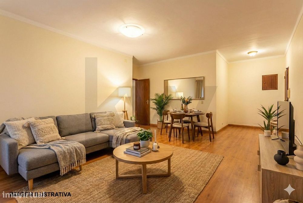 Oportunidade Única: Apartamento T2 com Logradouro para remodelação no