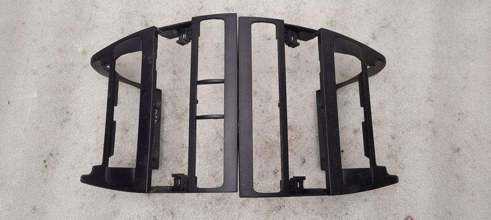 ramka konsoli pod klimatronic seat leon toledo 1m0863263