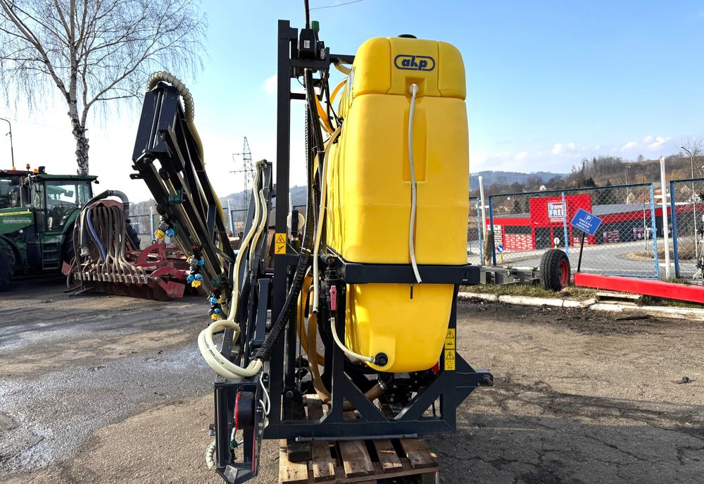 Навісний обприскувач AKP 1200 - 2011 рік - 12 м