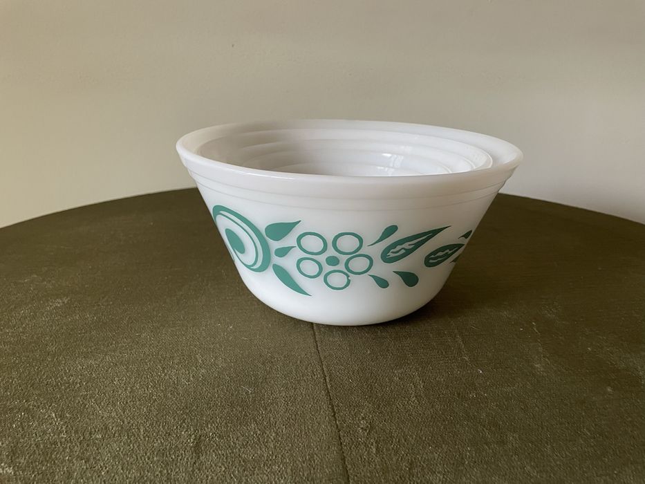 Conjunto de 5 saladeiras / taças em vidro decoradas