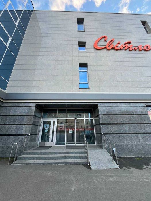 Оренда приміщеня 592,3 кв.м/ вул. Салтівське шосе 8а/ ТЦ Kredens
