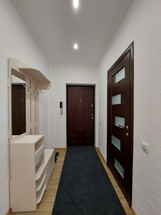 1 кімнатна квартира. Погодинно. Подобово. ТРЦ " ЧАЙКА "