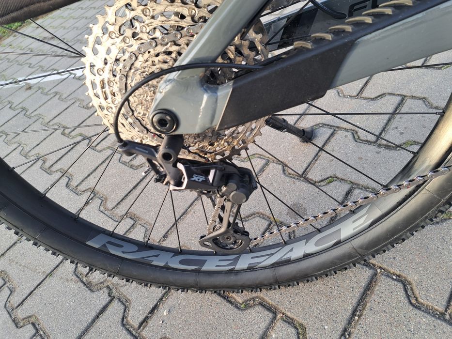 Rower elektryczny Full FOCUS JAM 2 7.8.Rozmiar XL.Stan idealny.