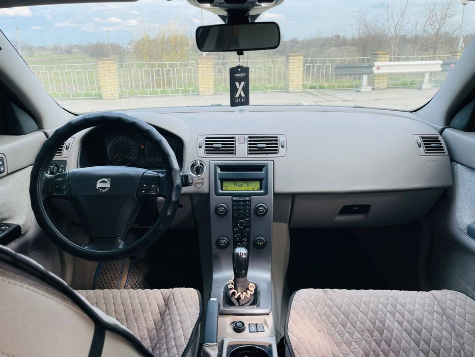 Срочно продам Volvo V50 2.0TDI