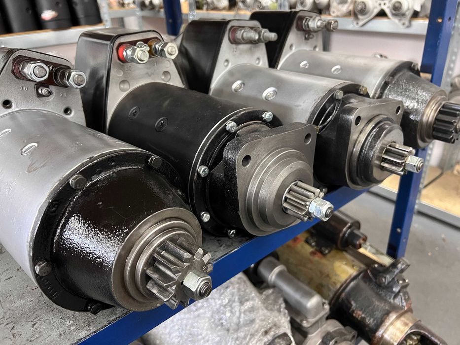 Rozrusznik Sieczkarnia IFA ciągnik Liebherr Doosan Tatra Liaz R30