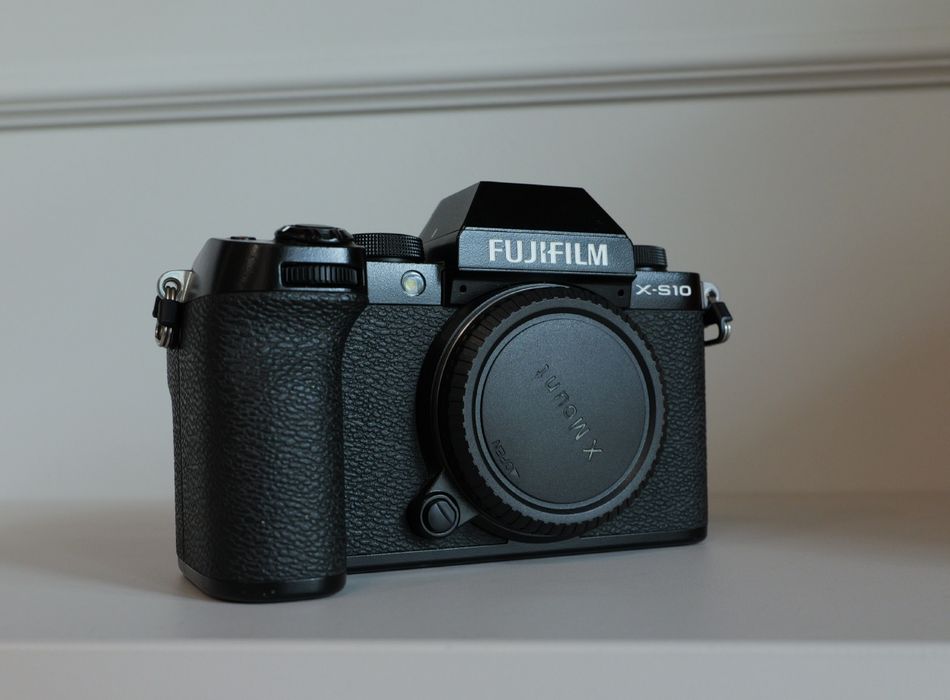 Aparat fujifilm X-S10 +  Fujinon XF18-55 mm