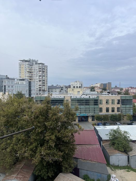 Продаж 3-х кімнатної квартири на Урожаї 5/9 панель