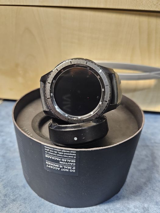 Смарт годинник часи Samsung Gear S3 frontier