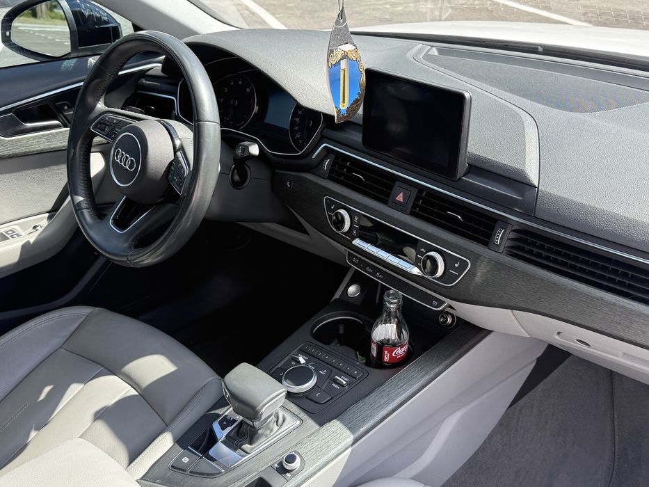 Audi a4 b9 2.0 s-line