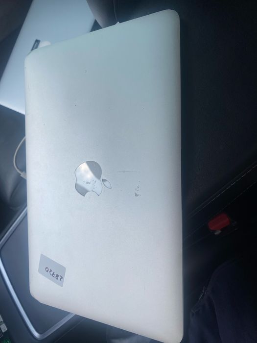 Mac Book air на запчастини