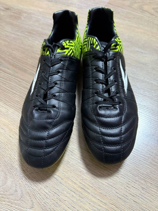 Продам бутси 44р кожані Dutchy