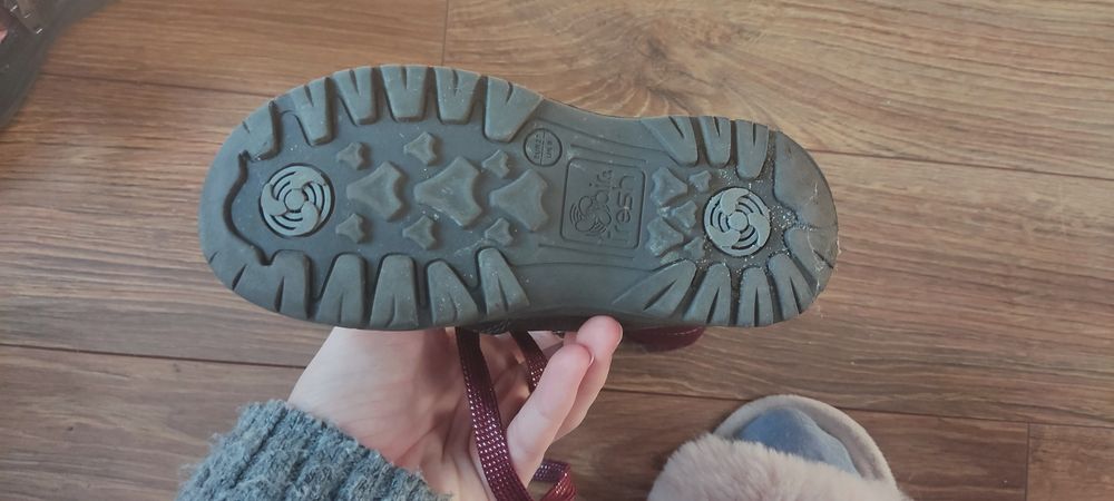 Buty kozaki dla dziewczynki stan dobry widać