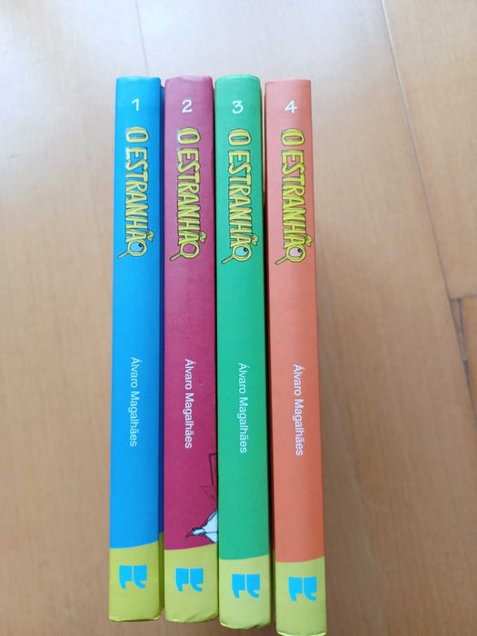 Livros - coleção O Estranhão