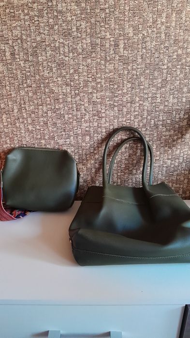 Жіноча сумка зеленого кольору