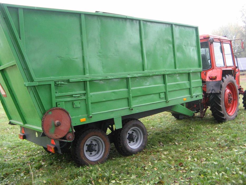 przyczepa objętościowa claas rozrzutnik tandem
