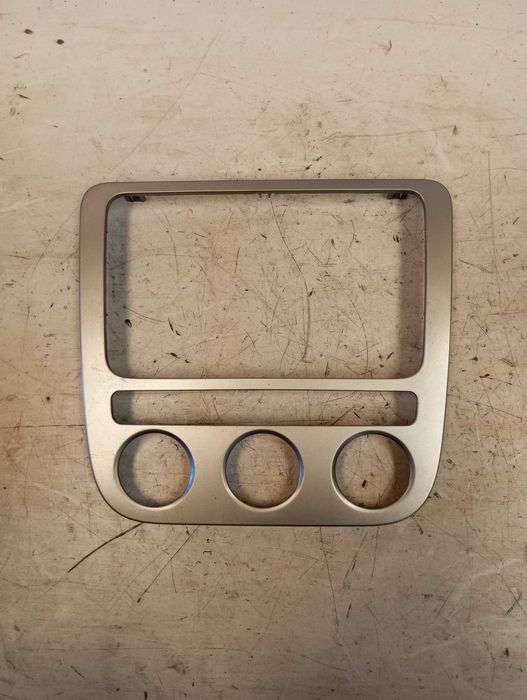 Moldura Central do Rádio e AC VW Scirocco / Eos – Ref. 1Q0858071F