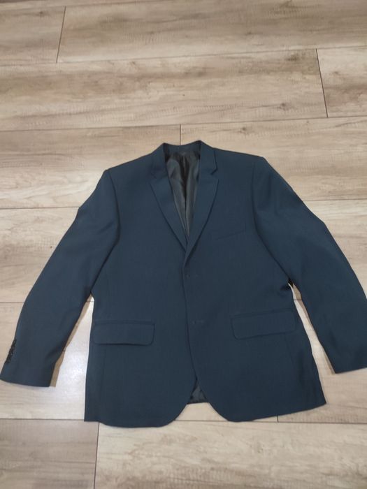 Garnitur chłopięcy jak nowy rozmiar 164/170cm