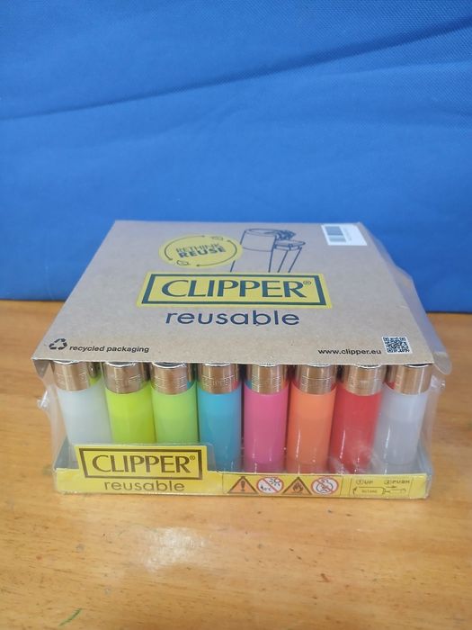 Caixa 48 Isqueiros Clipper