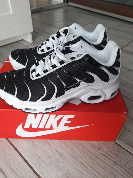 Nike TN biało czarne 39