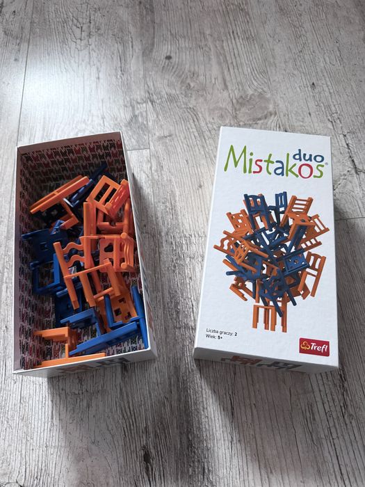 Gra Mistakos duo.  Krzesełka. Gra logiczna.